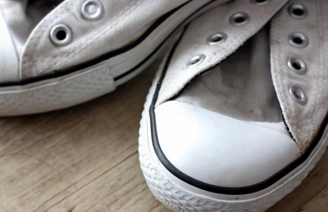 Sapatos molhados e mal cheirosos?