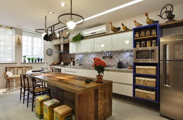 um open space e a cozinha a vista