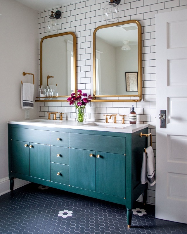 pequenas cubas na forma de uma semi-esfera