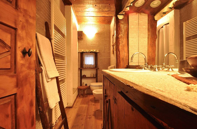 criar um banheiro em estilo rústico