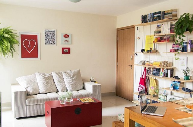 De preferência as cores mais claras, se a casa é escura e no térreo