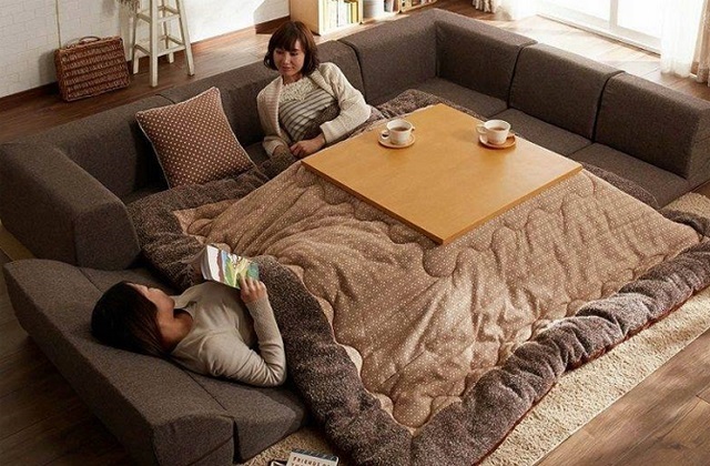 kotatsu, sofá com duplo ângulo