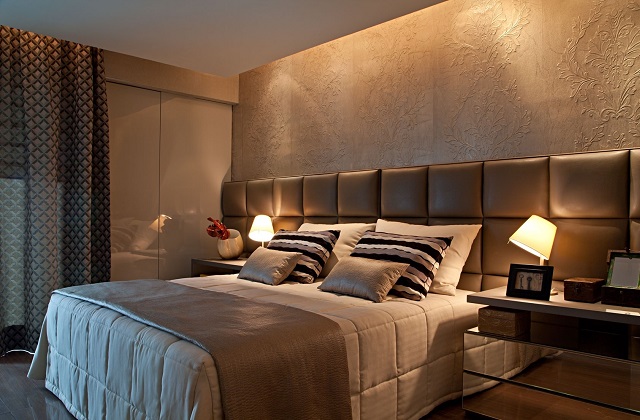 marrom misturada ao cinza