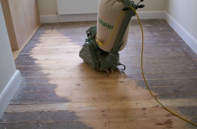 piso está arruinado