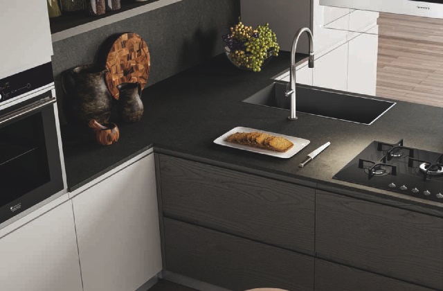 jogar com preto e prata