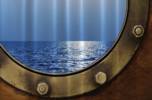 A cortina de banheiro com janela